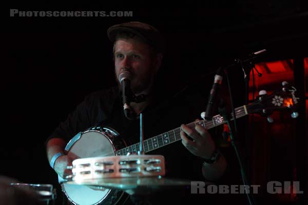 LAURA MARLING - 2010-04-07 - PARIS - La Fleche d'Or - 